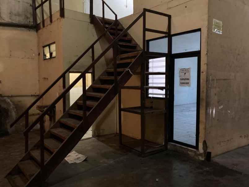 disewakan ruko gudang kantor jalan mutiara margomulyo indah