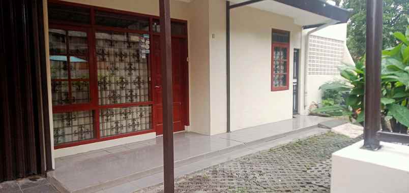 disewakan rumah arcamanik