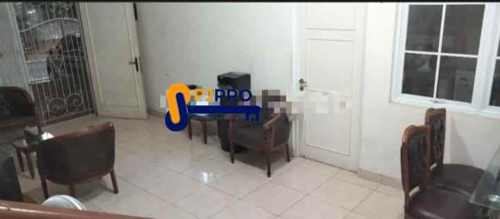 disewakan rumah royal residence