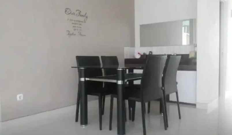 favorit manyar jaya one gate dekat nginden raya merr