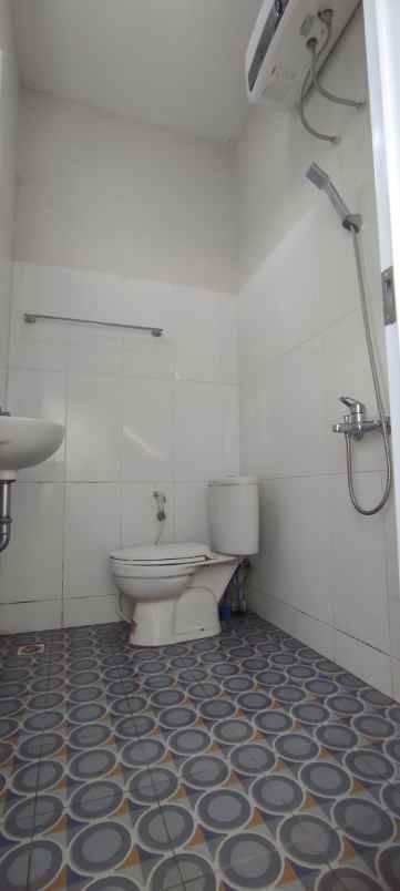 hunian strategis pinggir jalan kolonel masturi lembang