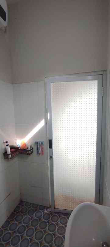 hunian strategis pinggir jalan kolonel masturi lembang