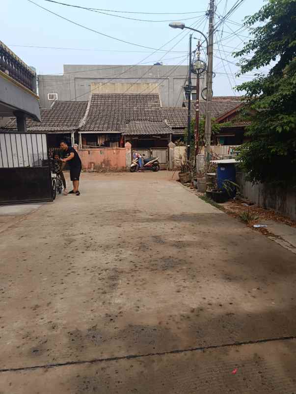 jual cepat rumah 3 lantai di ciledug