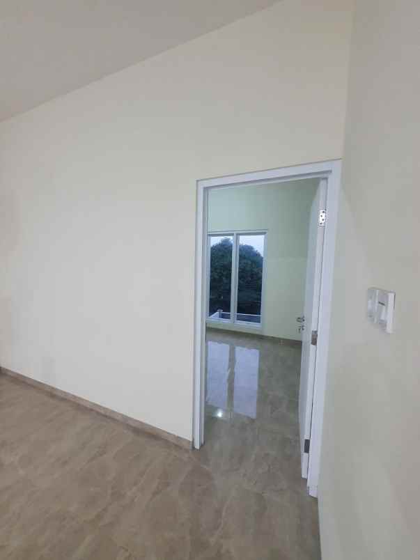 jual dan sewa rumah baru komersial premium di lenteng