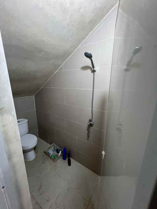 jual rumah baru komplek joglo kembangan jakarta barat