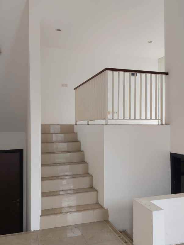 jual rumah hook cluster aeroville citra 8 kalideres