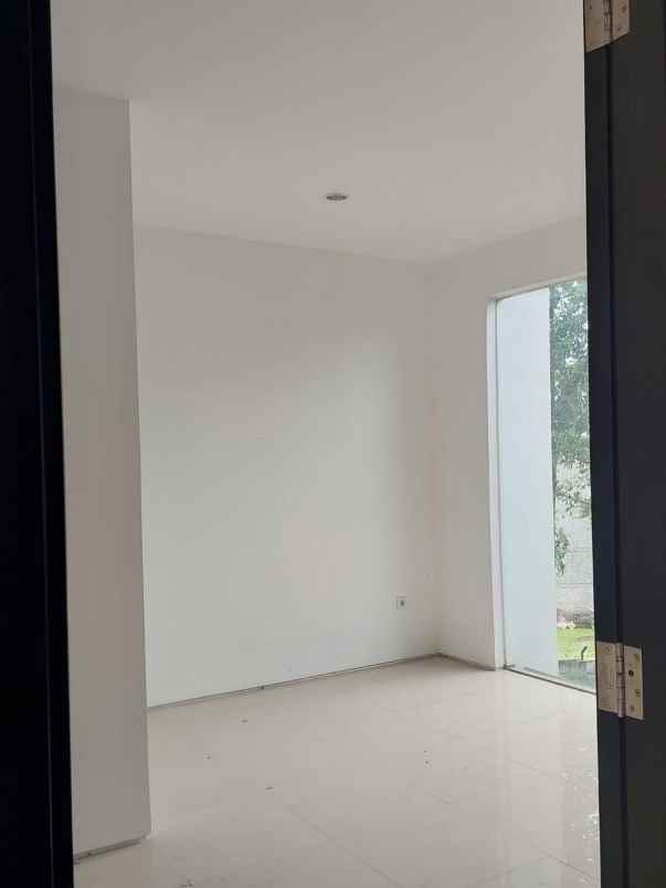 jual rumah hook cluster aeroville citra 8 kalideres