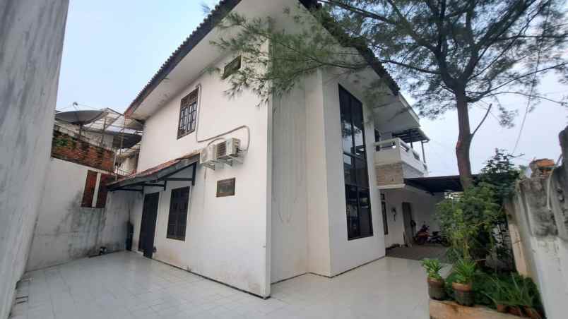 jual rumah komplek siap huni luas nyaman