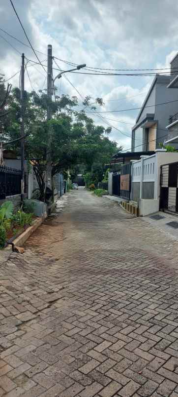jual rumah komplek siap huni luas nyaman