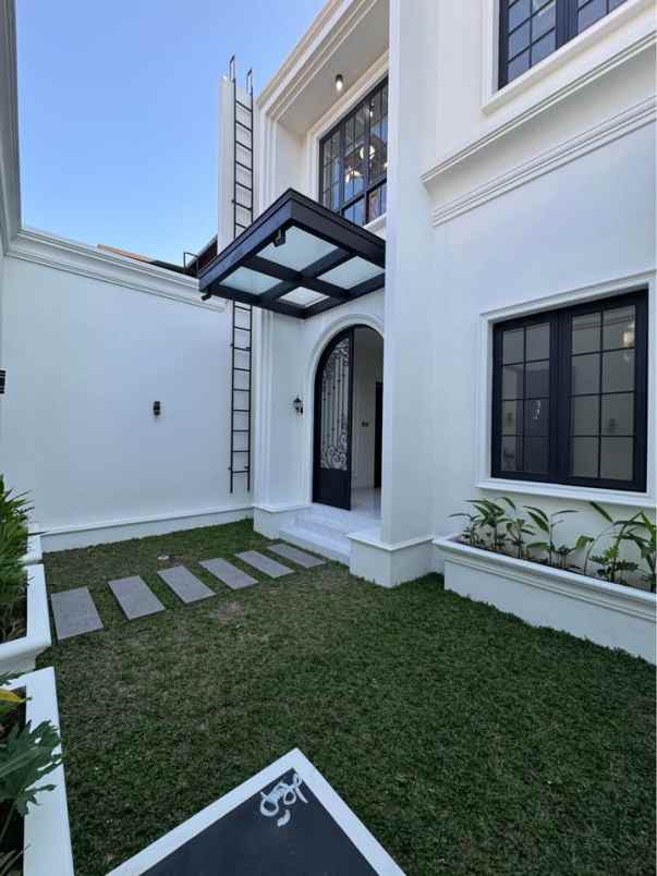 jual rumah mewah di pokoh wedomartani dekat sd model