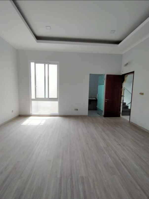 jual rumah puri indah jakarta