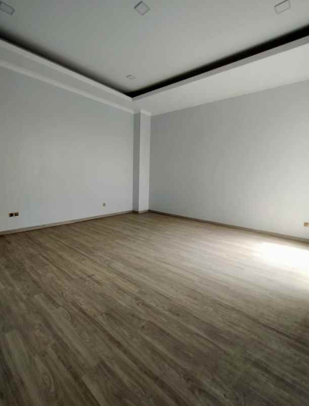 jual rumah puri indah jakarta