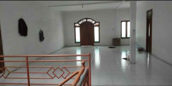 jual rumah rungkut lt 200m surabaya timur