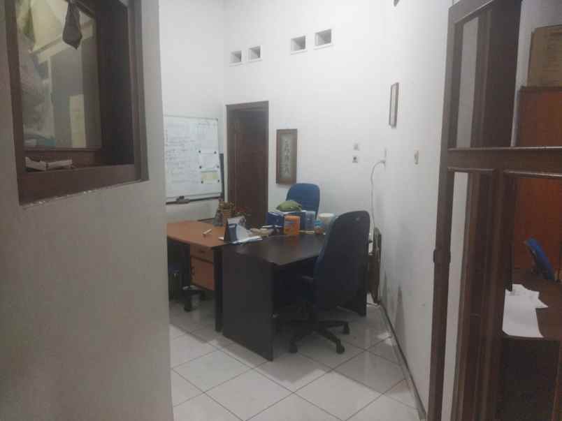 kantor di jl hang lekir kebayoran baru jakarta selatan