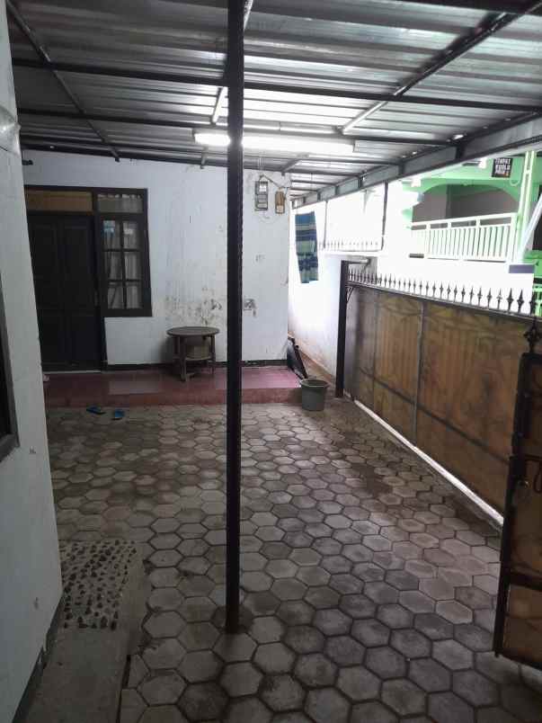 kost kotsn dijual strategis