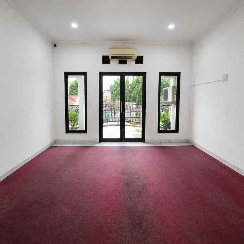 ruko disewakan di cilandak barat