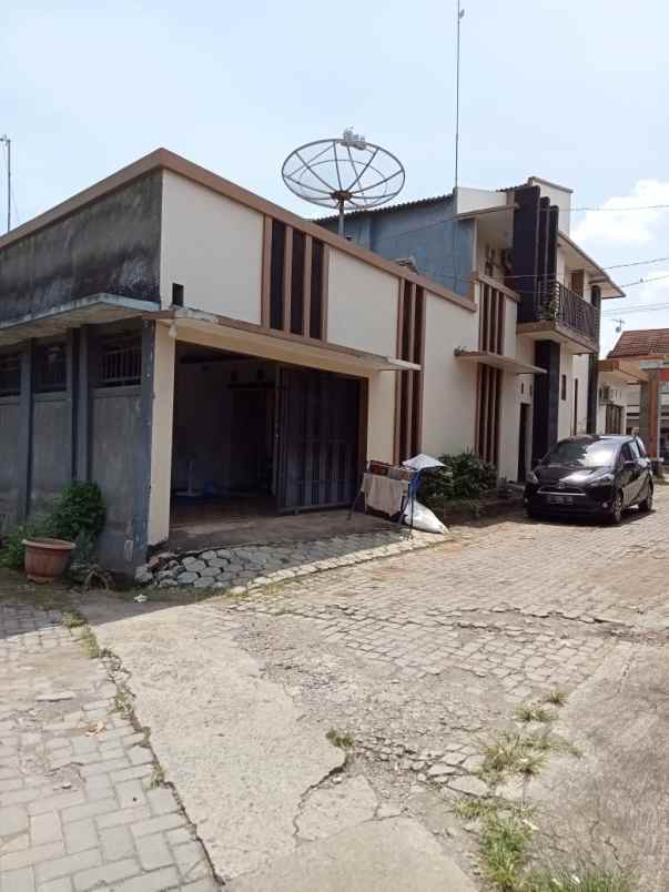 ruko mewah cocok buat hunian dan usaha gambiran pati