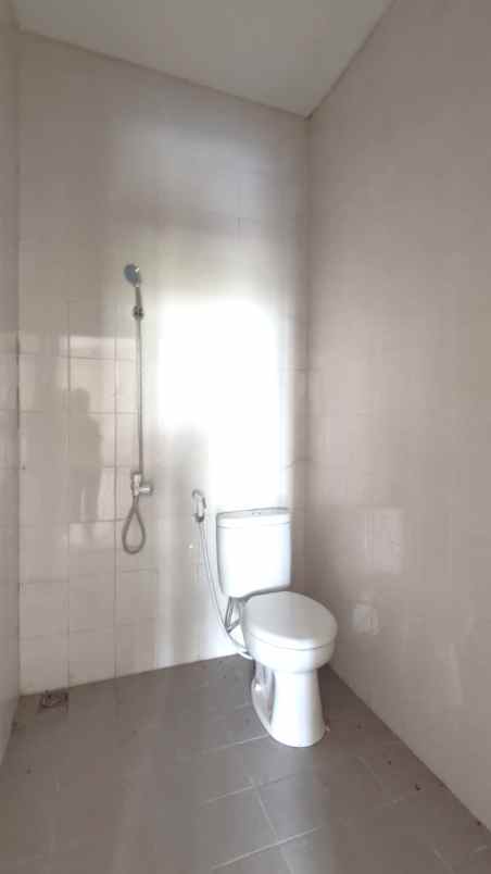 ruko siap usaha jalan raya pulo timaha babelan bekasi