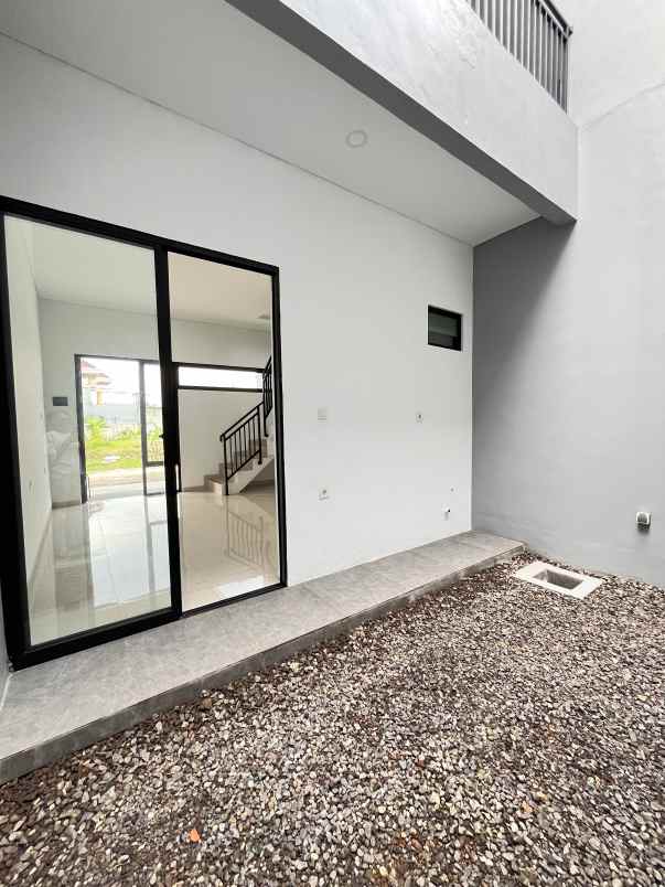 rumah 2 lantai 700 jutaan jatiasih bekasi