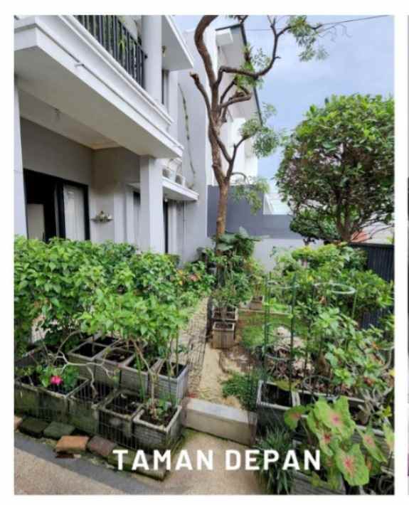 rumah 2 lantai bebas banjir di graha santoso rungkut