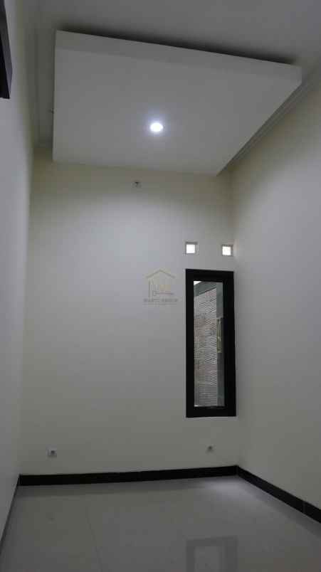 rumah 2 lantai dalam perumahan di kalasan sleman