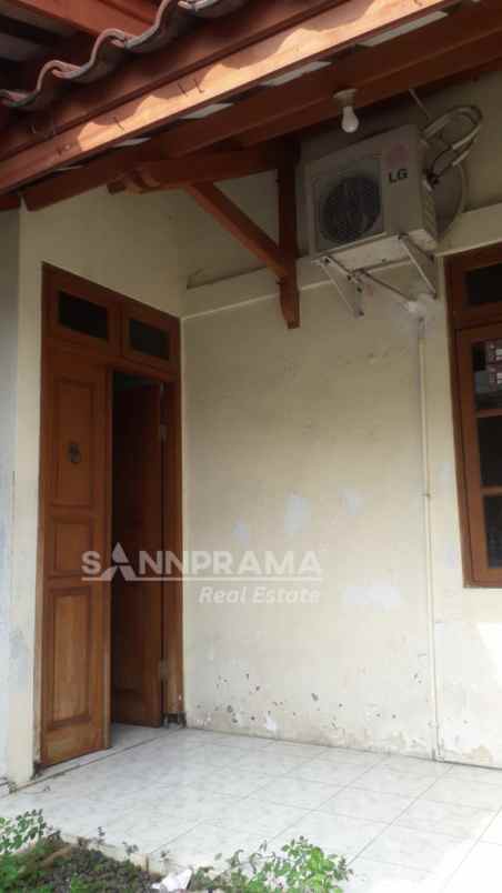 rumah 2 lantai di nusantara depok beji rcrhd rn