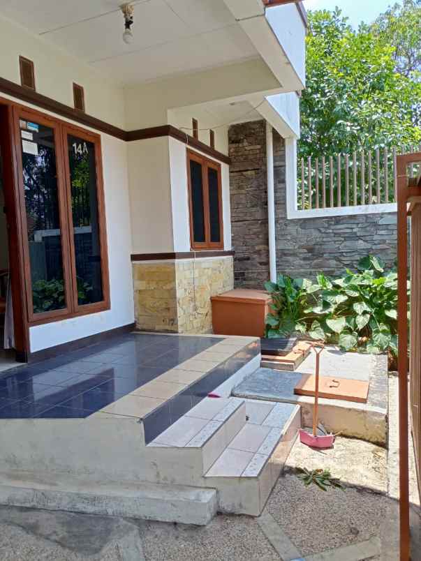 rumah 2 lantai siap huni di turangga buah batu bandung