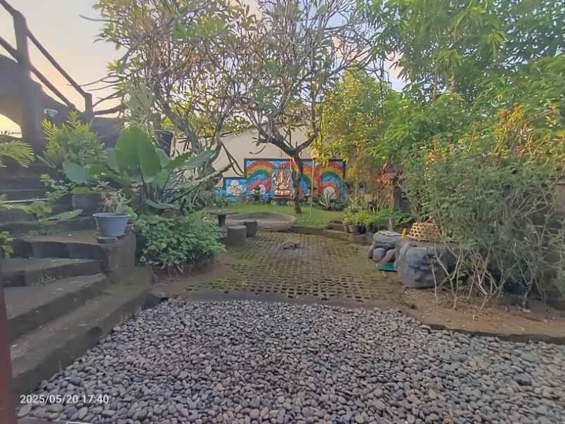 rumah 350 m2 di taman griya jimbaran bali