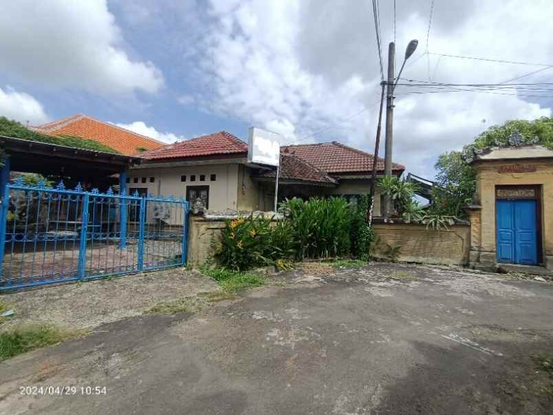 rumah 350 m2 di taman griya jimbaran bali