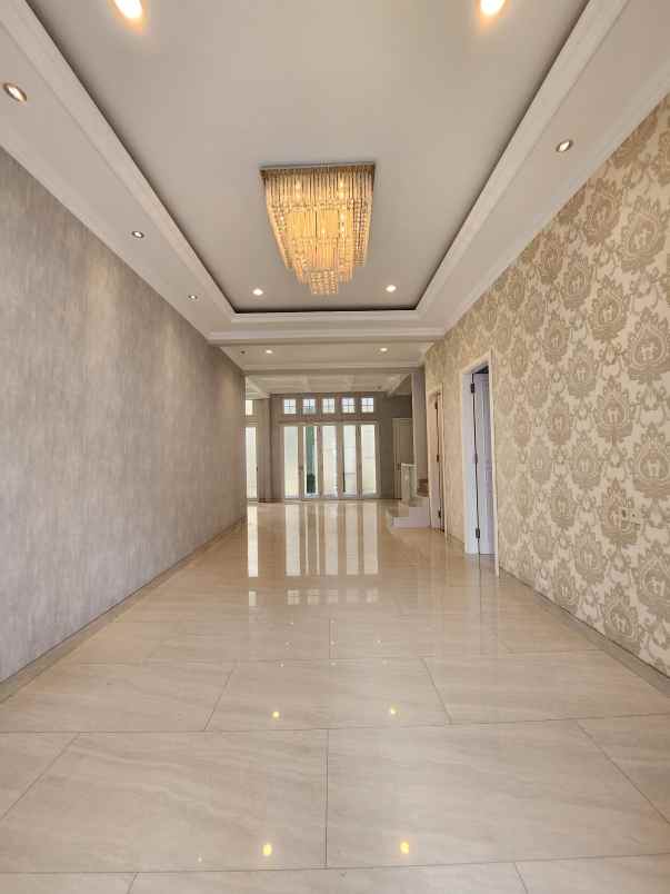 rumah baru dalam komplek elite cempaka putih jakpus