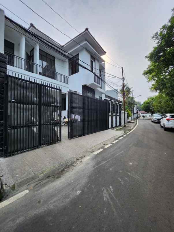 rumah baru di pejompongan benhil jakpus