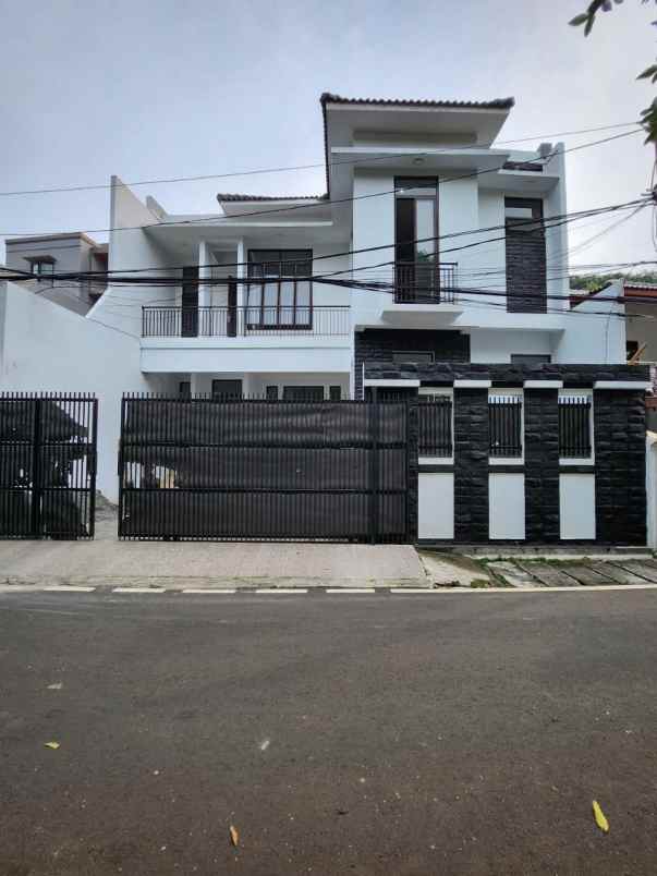 rumah baru di pejompongan benhil jakpus