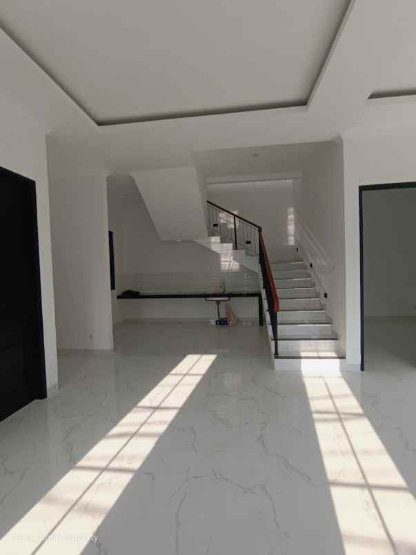 rumah baru elegant lokasi strategis di pondok betung
