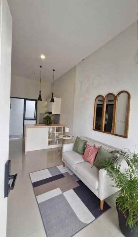 rumah baru modern dekat exit tol malang