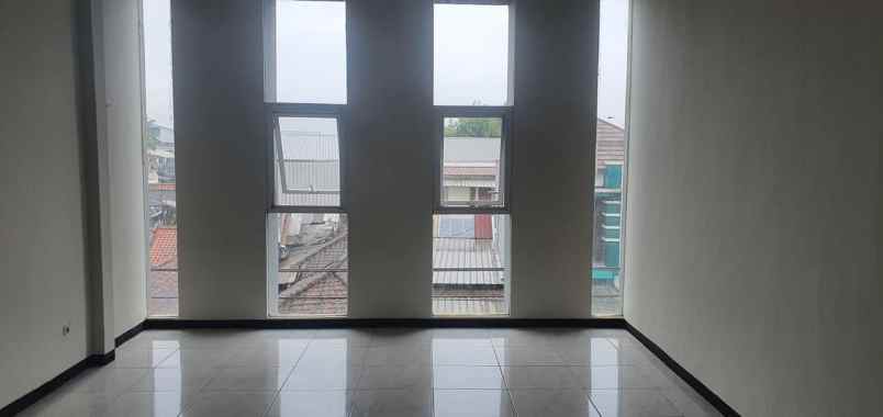 rumah baru ready di jagakarsa jaksel