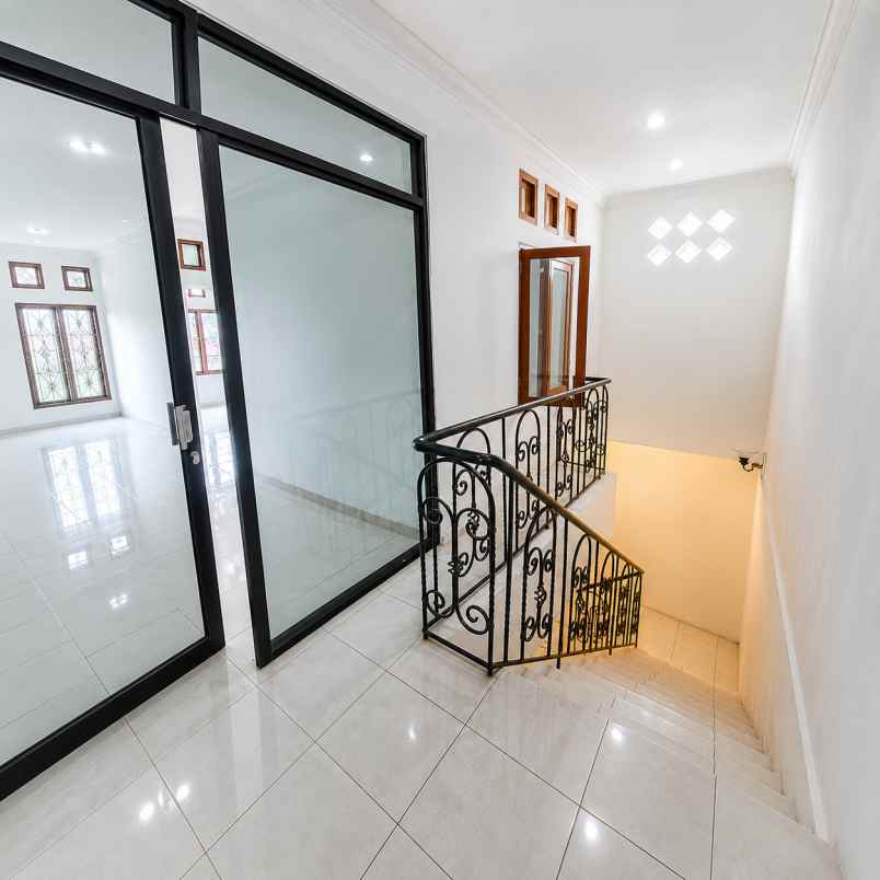 rumah disewakan di kalibata