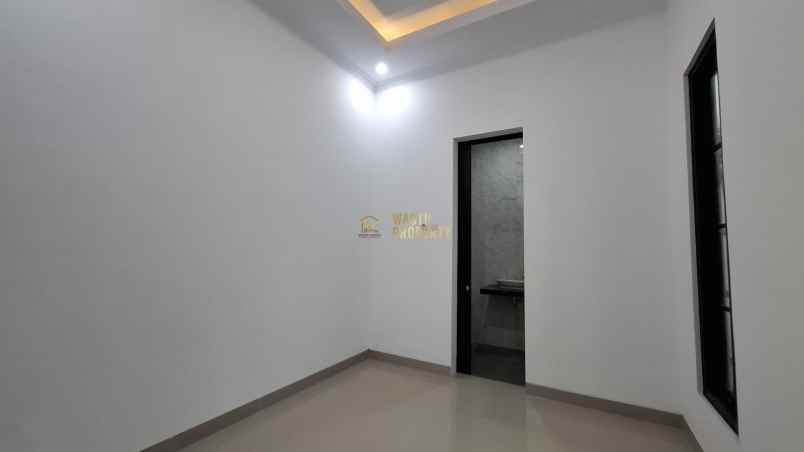 rumah elegan ngaglik desain minimalis bisa kpr