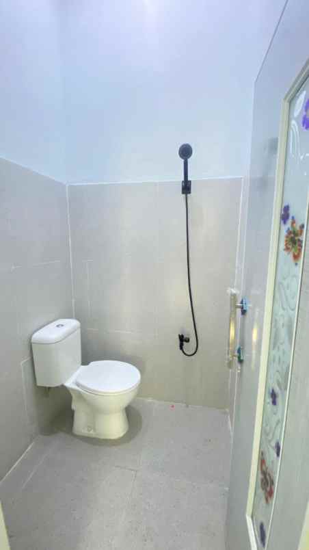 rumah elit onegate sistem cikarang selatan