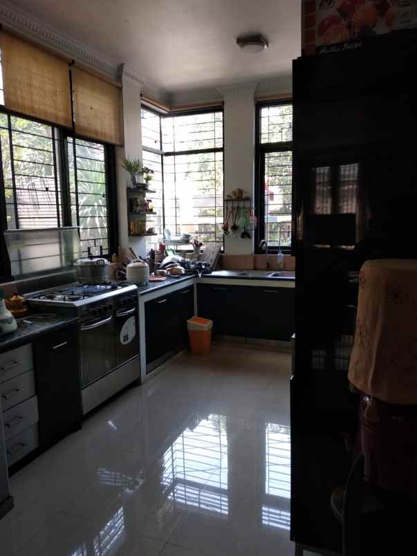 rumah gading griya lestari