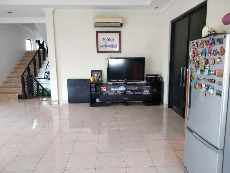 rumah gading griya lestari