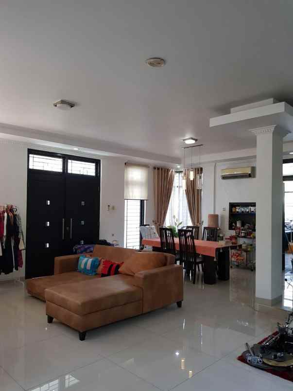 rumah gading griya lestari