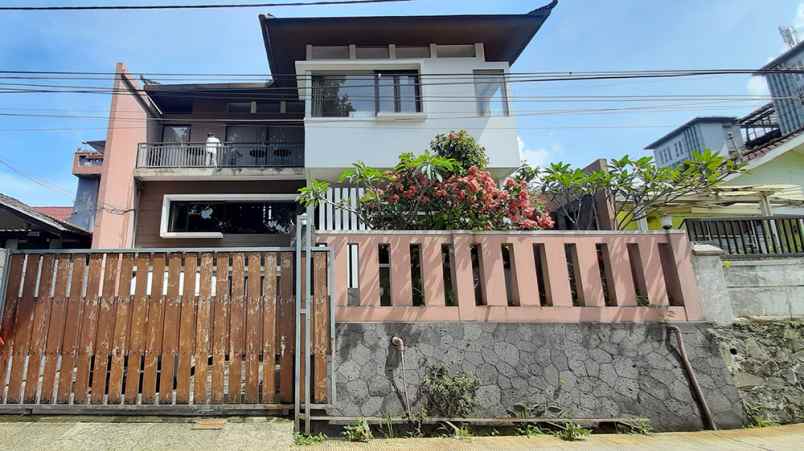 rumah jalan awi ligar raya