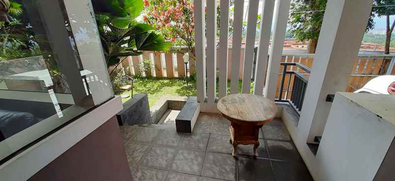 rumah jalan awi ligar raya