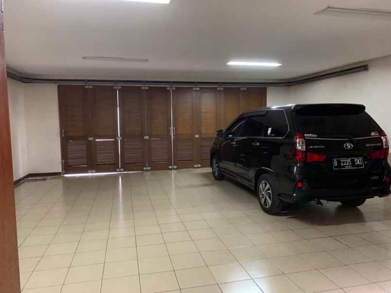 rumah jalan pekayon 1 pejaten barat