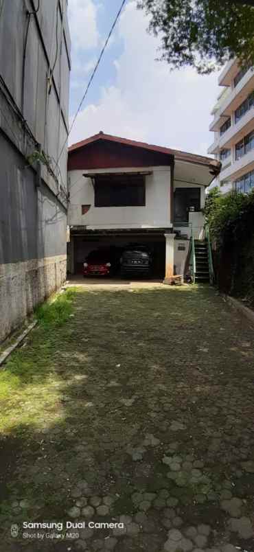 rumah jalan raya pasar minggu