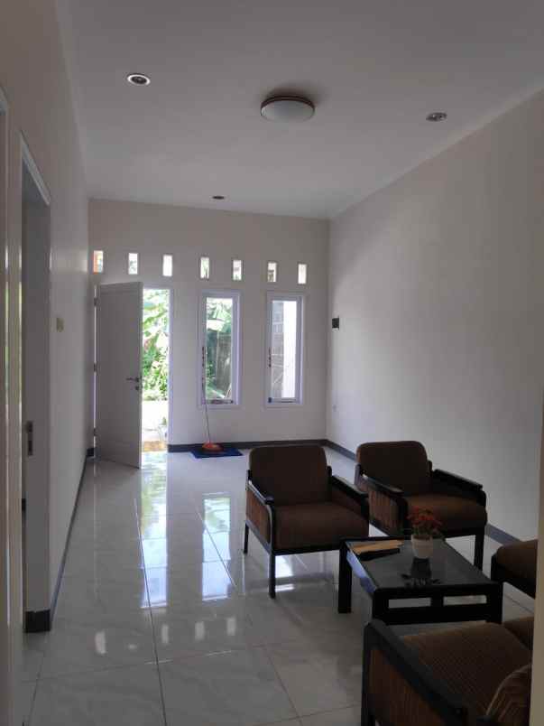 rumah jl cikunir raya pekayon