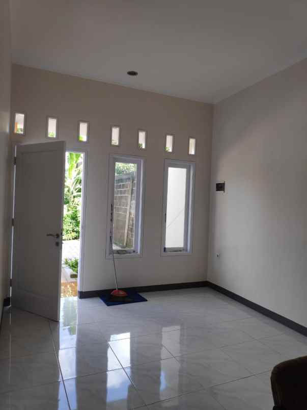 rumah jl cikunir raya pekayon