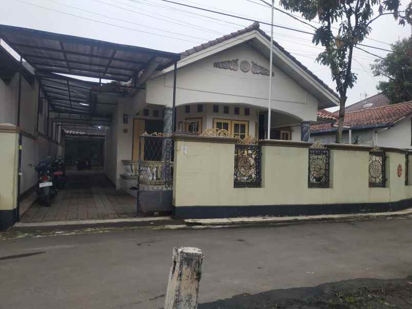 rumah jl gunung batu