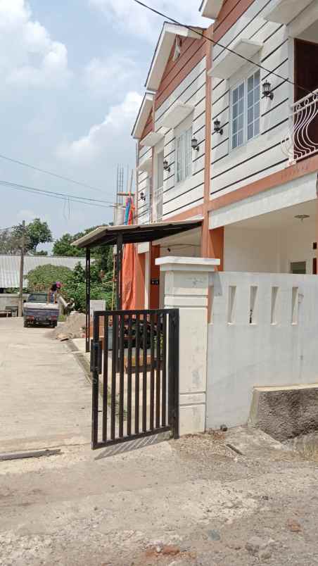 rumah jl mandor sanim 2 kukusan