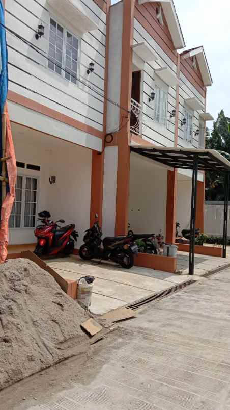 rumah jl mandor sanim 2 kukusan